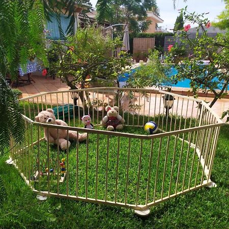 Dosmadres7 Villa ยูคมายอร์ ภายนอก รูปภาพ