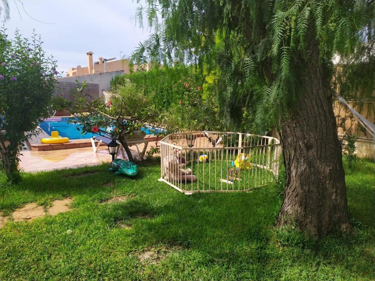 Dosmadres7 Villa ยูคมายอร์ ภายนอก รูปภาพ
